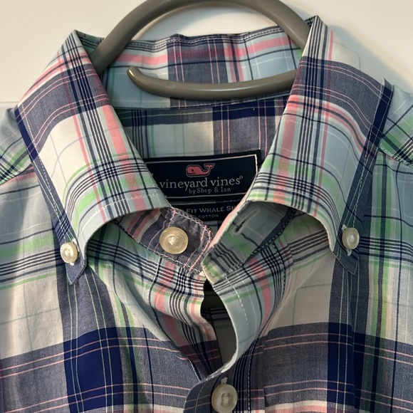 Vineyard Vines button down dress shirt men’s size small - Picture 4 of 9